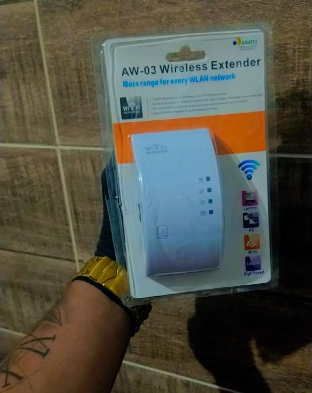 Repetidor de Sinal Wi-Fi AW-03
