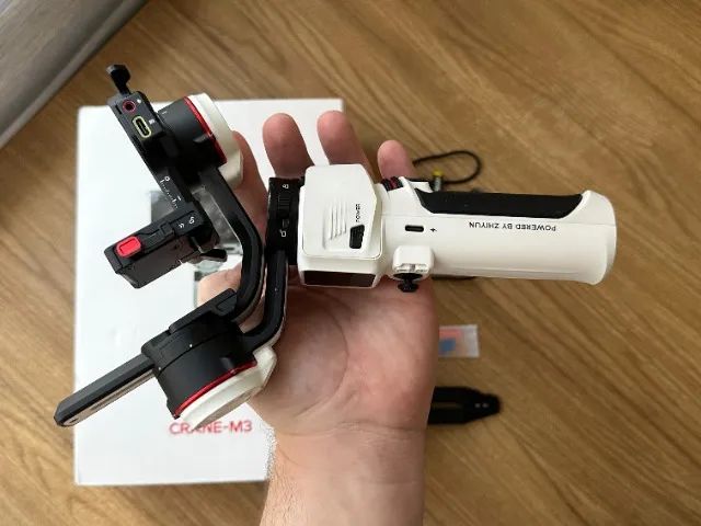 Gimbal Zhiyun Crane-M3 Pro Estabilizador  de 3 Eixos para Câmeras Mirrorless e Smartphones - Foto 3