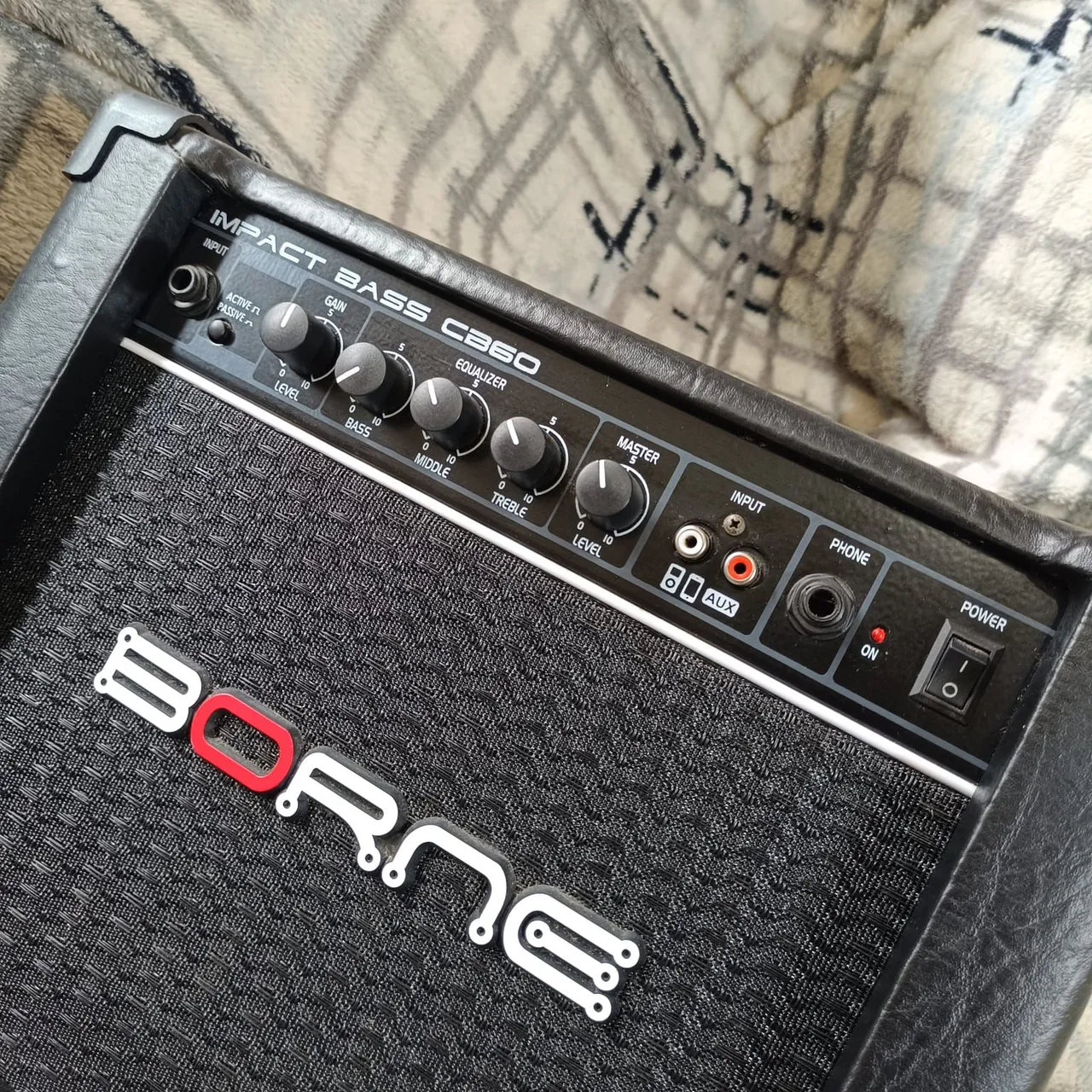 Amplificador de baixo Borne Impact Bass CB60