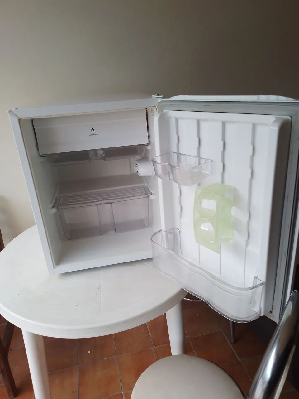 Frigobar Consul 76 litros - Ideal para seu quarto,cozinha ou escritório. - Foto 3
