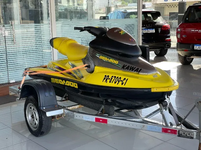 JET SKI SEA-DOO BOMBARDIER