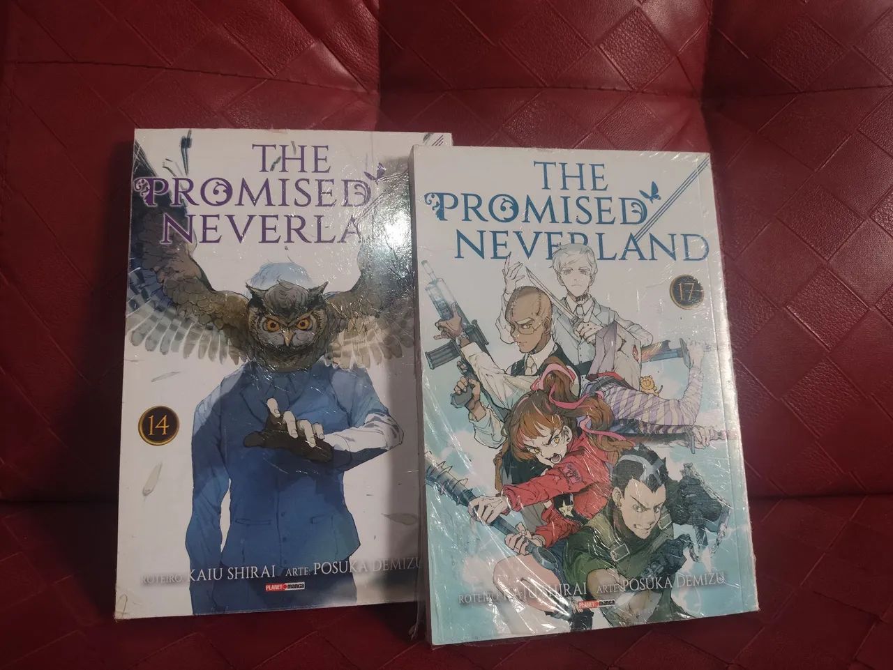 Mangás Diversos: Wotakoi, The Promissed Neverland, Oshi no Ko