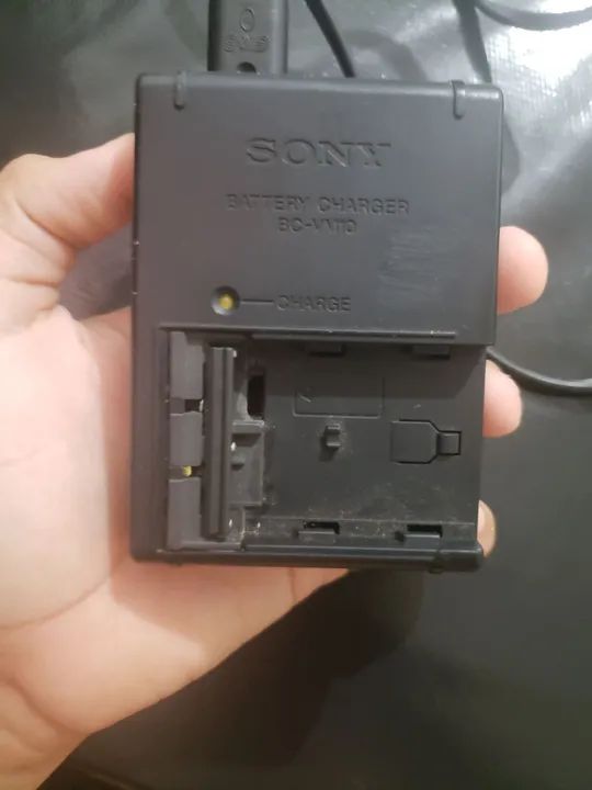 Câmera Sony DSLR SLT-A57 - Excelente Estado - Aceito Trocas - Foto 6