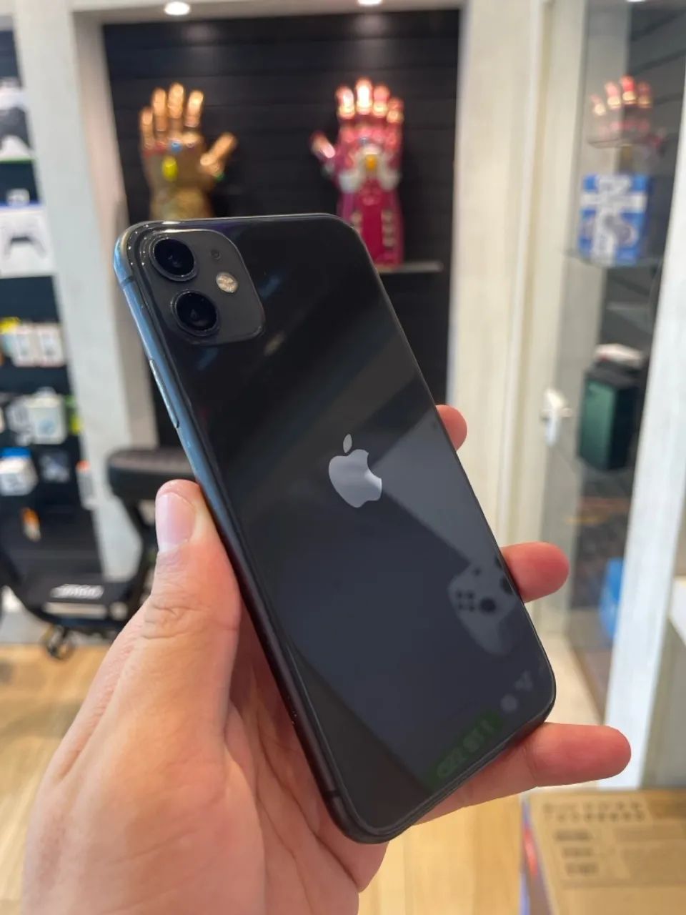 iPhone 11 com garantia, todo original  - Foto 3