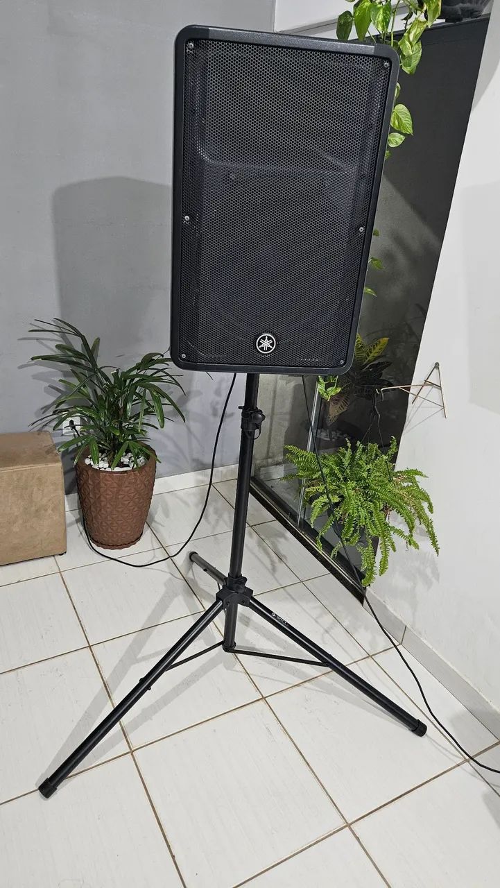 Tripé para caixa de som 