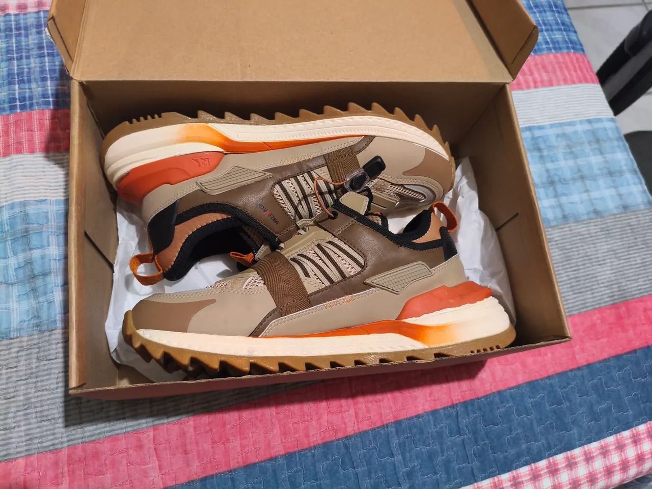 Produtos de bazar masculino. 