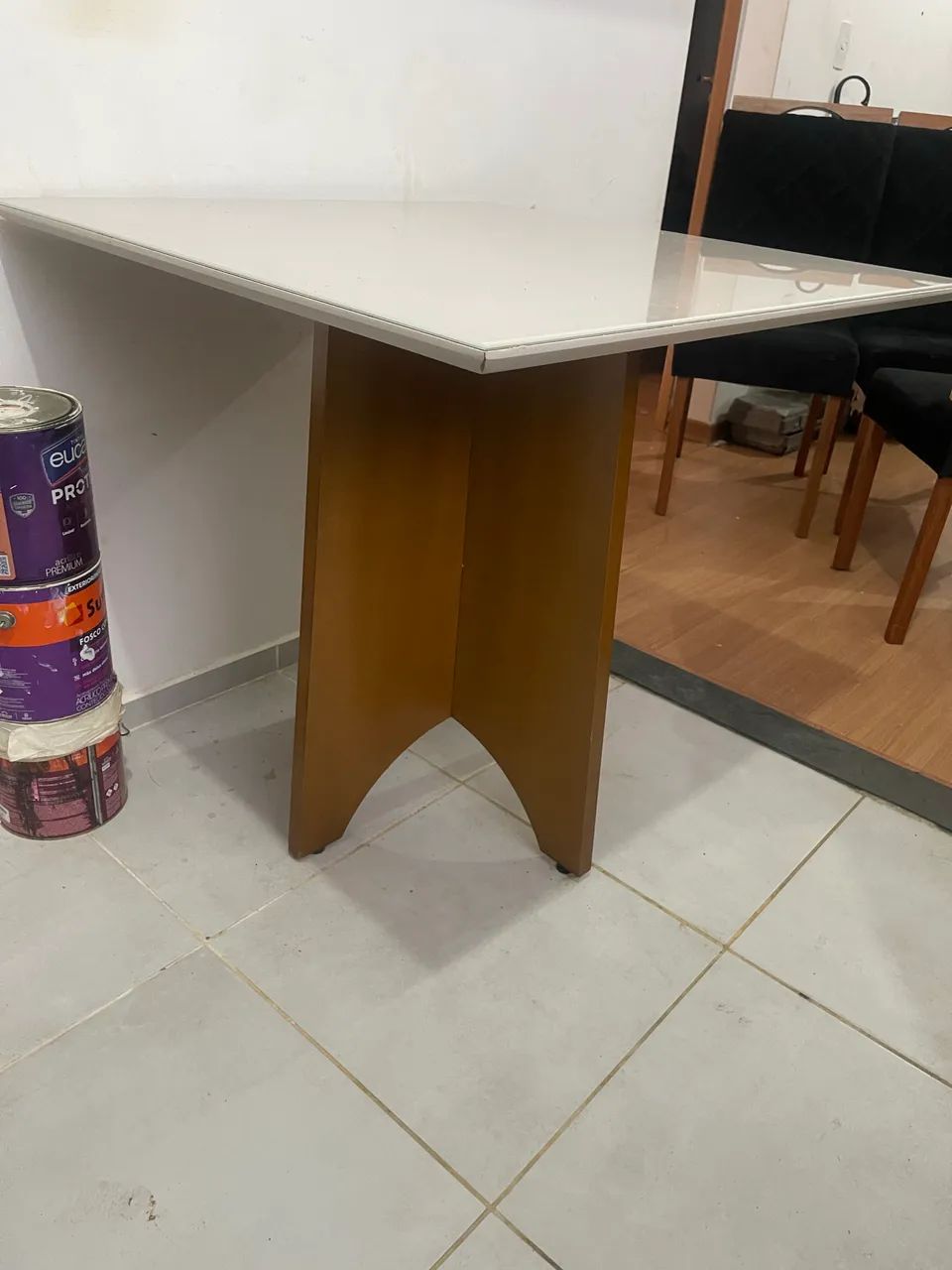 Vendo mesa de vidro laqueado 64842836090497122