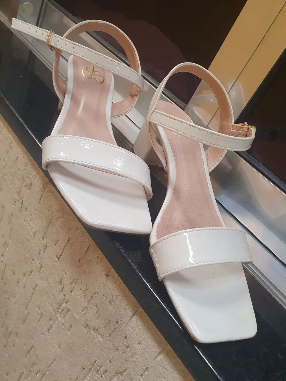 Sandália branca 