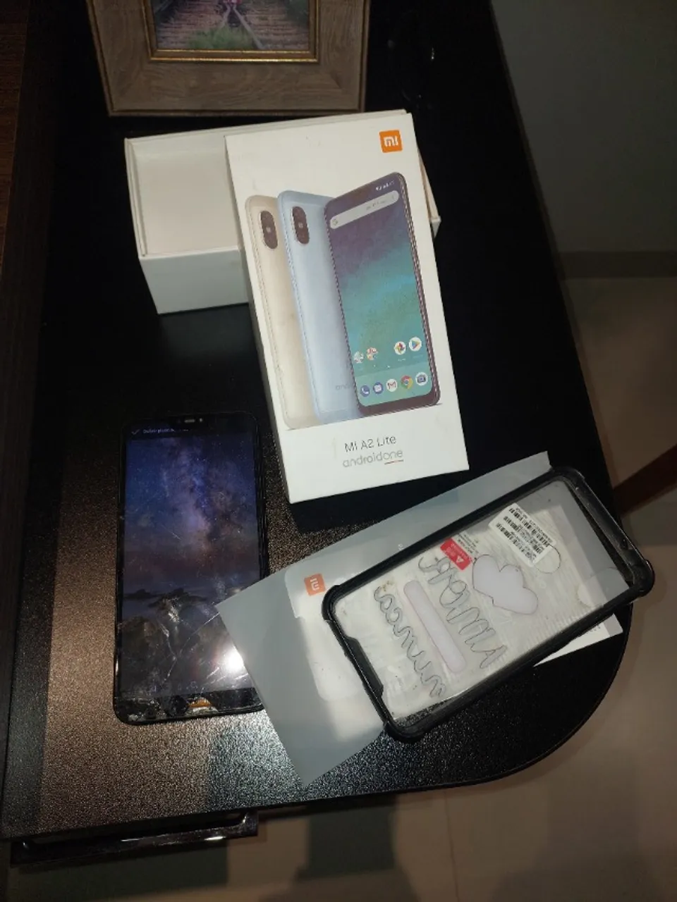 Xiaomi Mi A2 Lite - 64GB - Preto - Com tela trincada