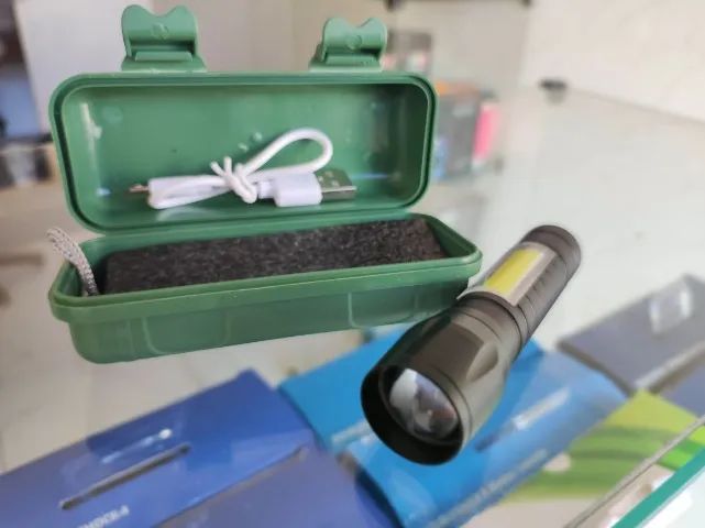 Lanterna recarregável USB pequena - Nova