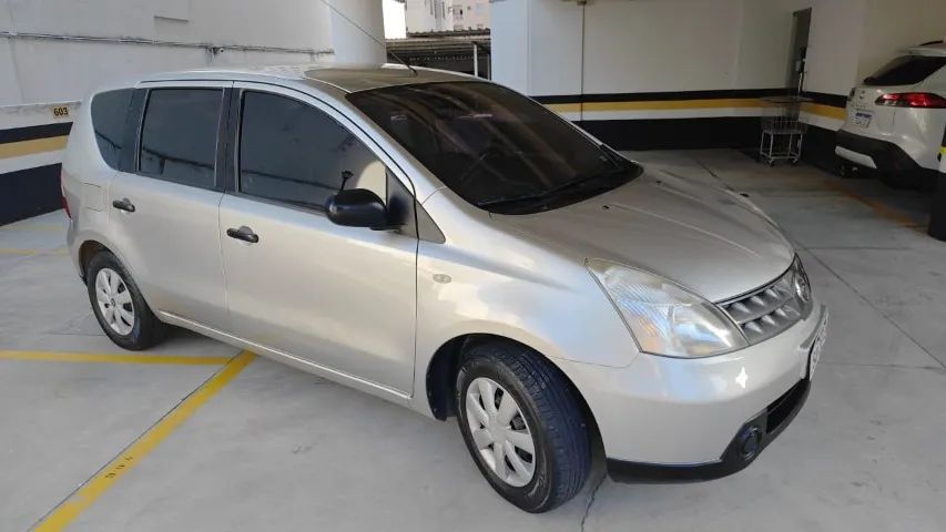 Nissan Livina 1.8 16V Flex Fuel Aut. 2010 - Foto 6