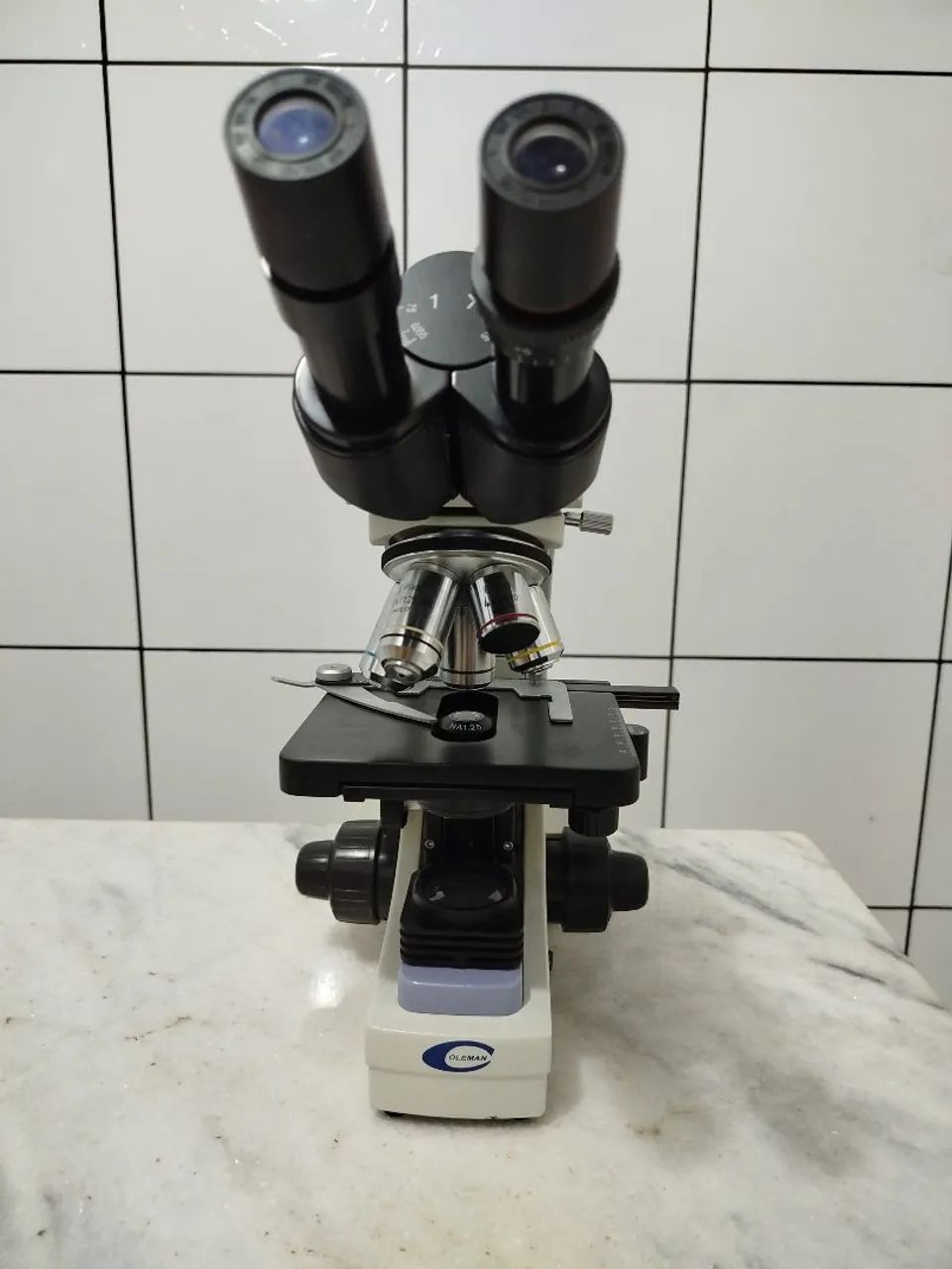 Microscópio Ótico - Foto 2