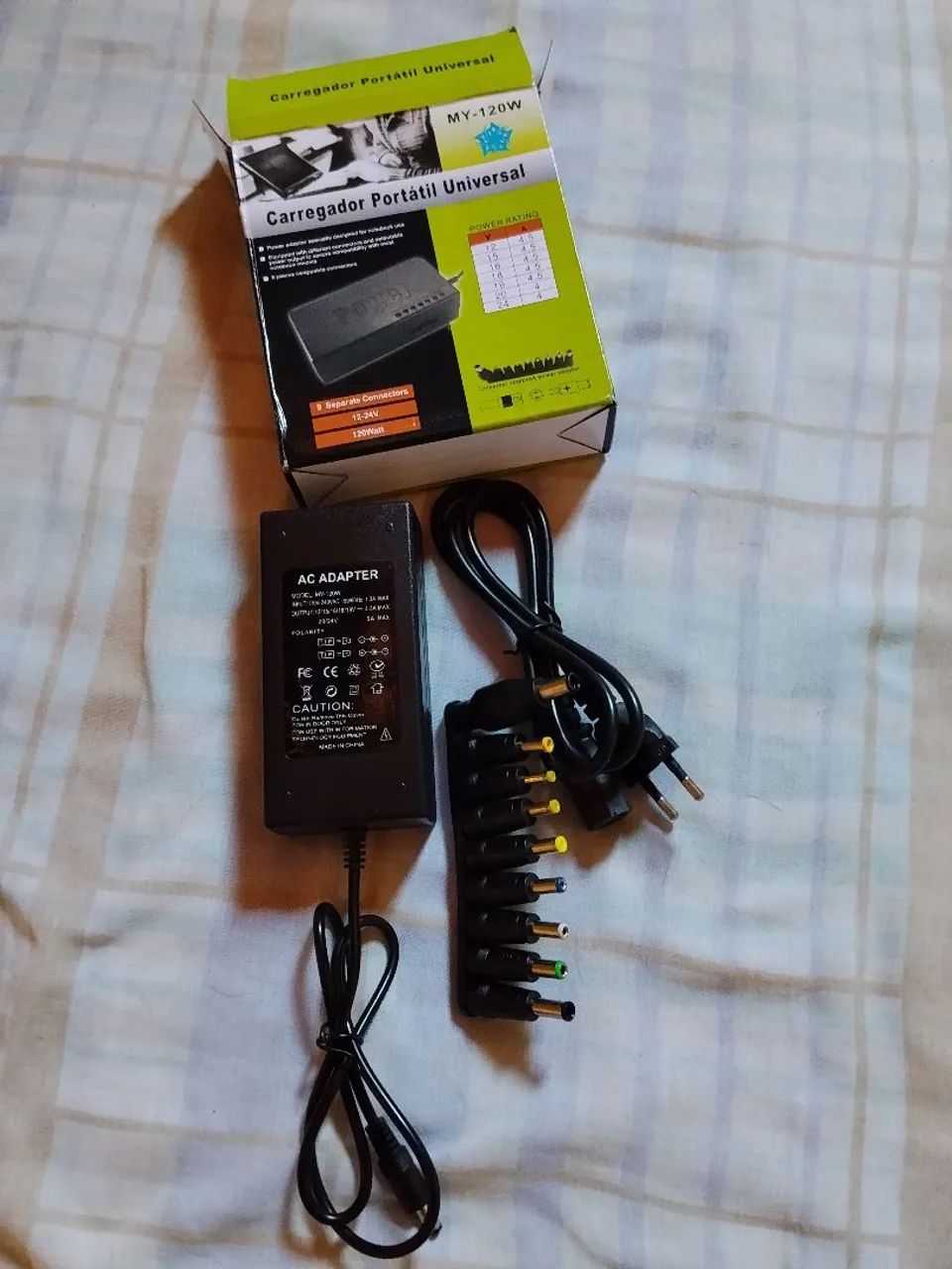 Carregador de notebook universal