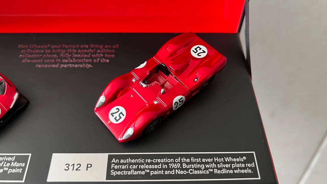 HOT WHEELS FERRARI HERITAGE SET - Hobbies e coleções - Sion