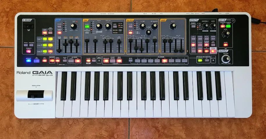 Teclado Roland Gaia Sh-01 Sintetizador - Instrumentos musicais