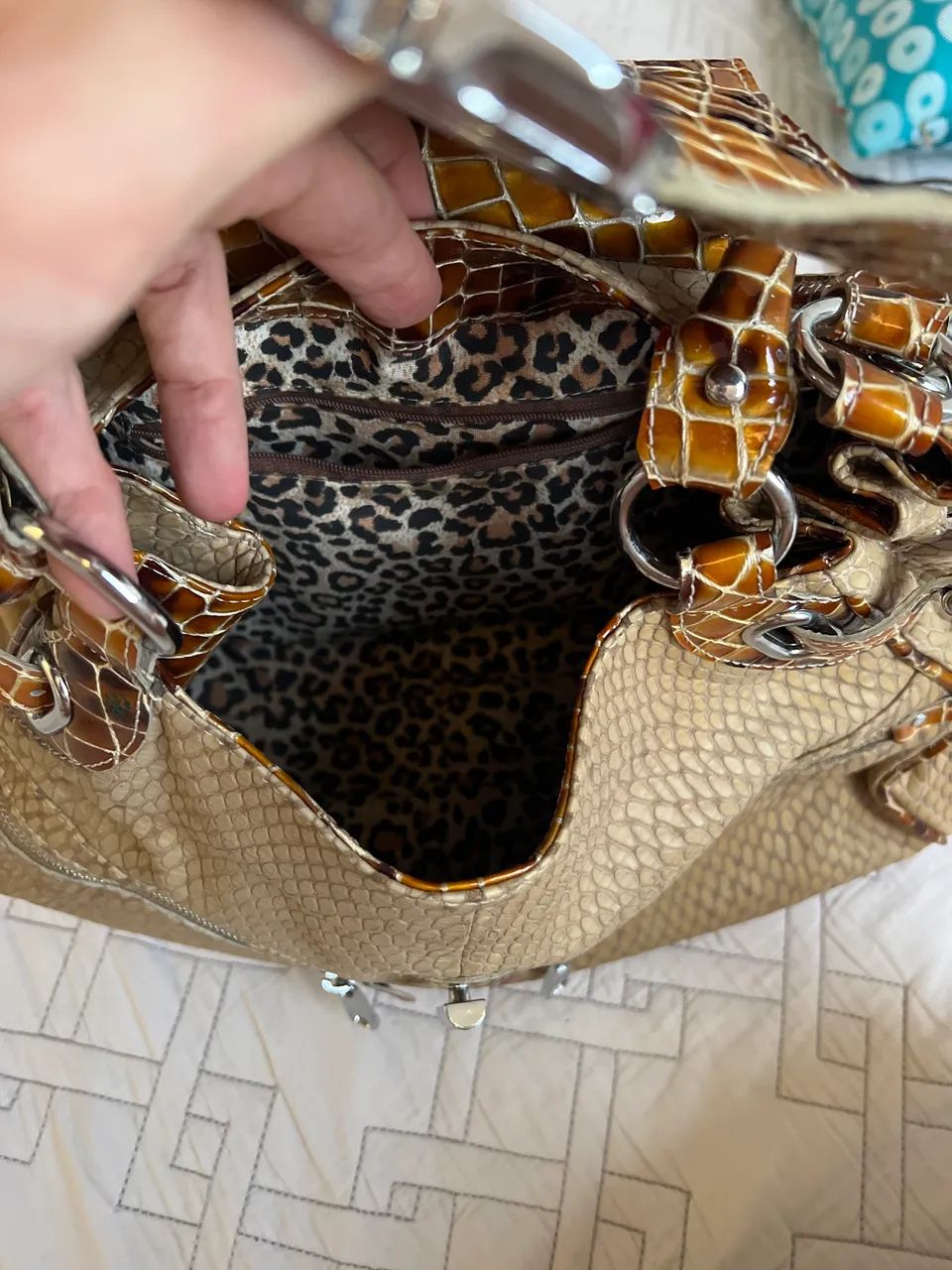 Bolsa em couro com croco  - Foto 4
