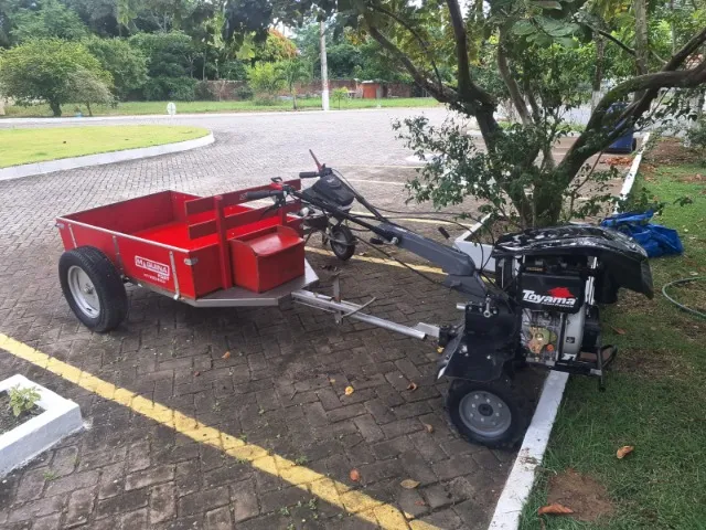 Tratorito Toyama com carroça semi novo