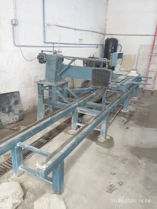 Vendo serra para marmoraria seminova, valor 25 mil! - Foto 3
