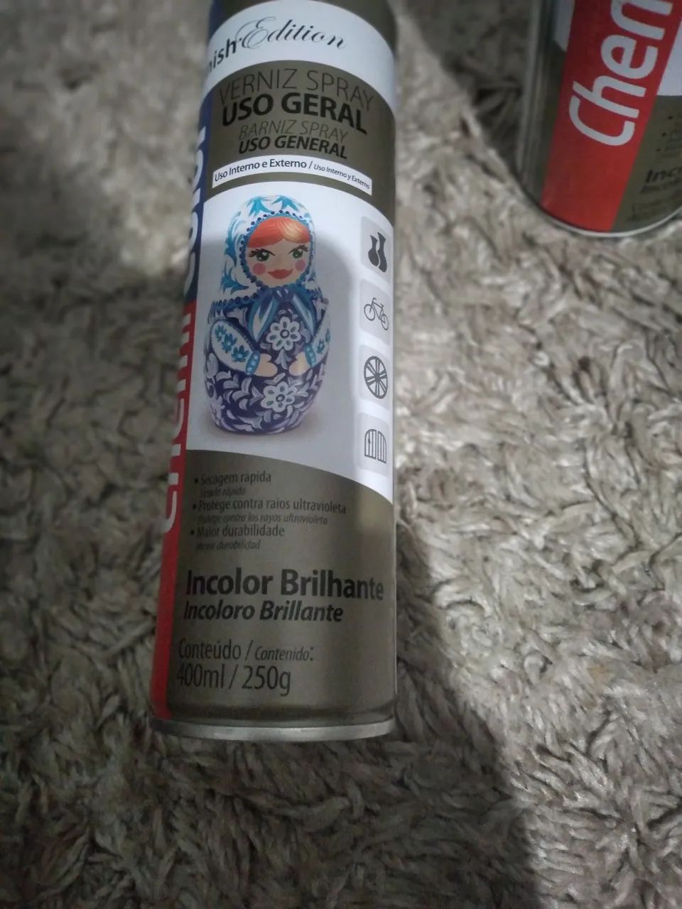 Kit 2 latas spray verniz incolor brilhante, sem uso - Foto 2