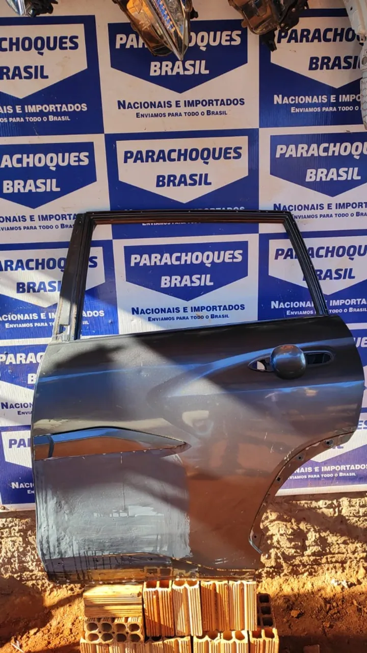 Porta traseira Toyota Corolla Cross 2023 - usado, original, PREÇO BOM
