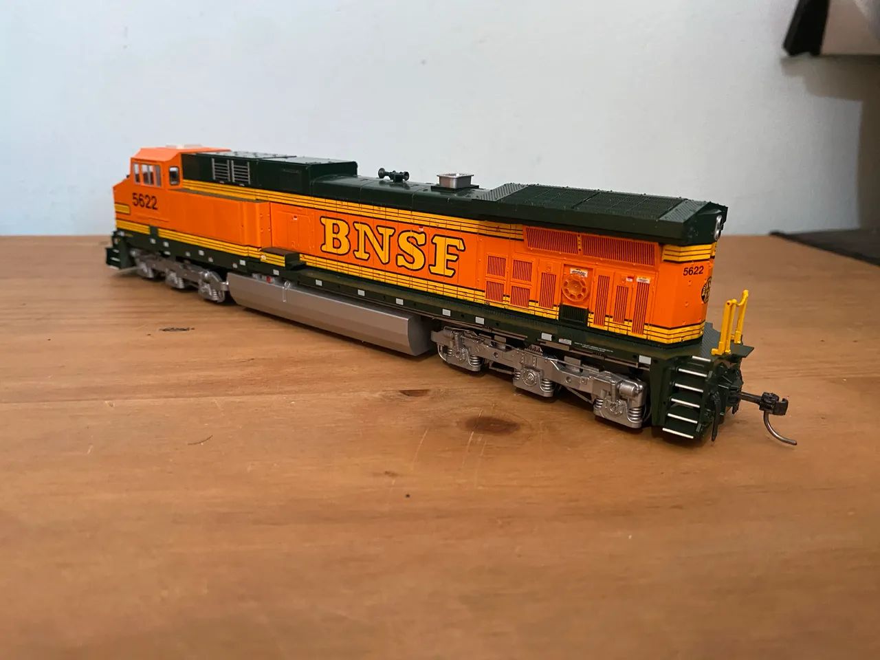 Locomotiva Kato Ac4400CW BNSF HO - Foto 5