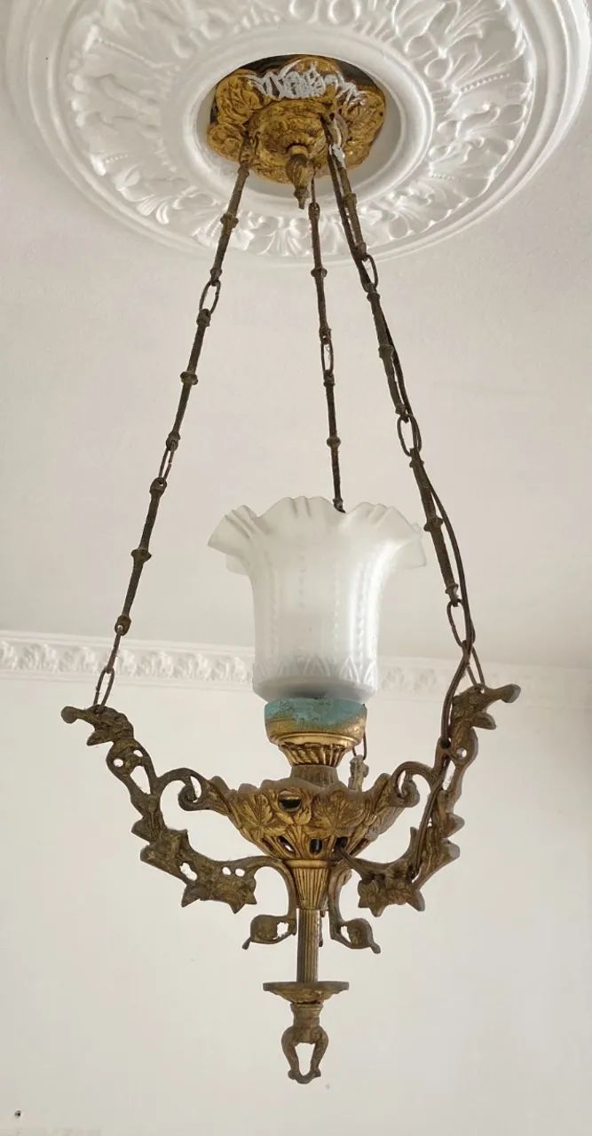 Par de lustre de bronze com tulipa - Foto 3