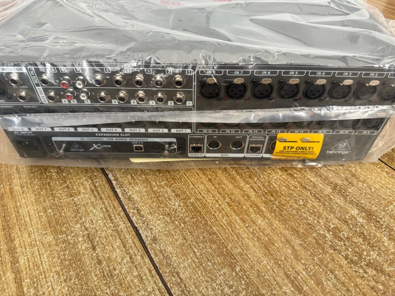 Behringer X32 Rack NOVA No plástico Mesa Digital