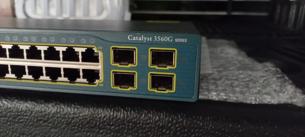Switch 3560 Catalyst 10/100/1000 Cisco 48 Portas Gigabit Poe - Foto 2