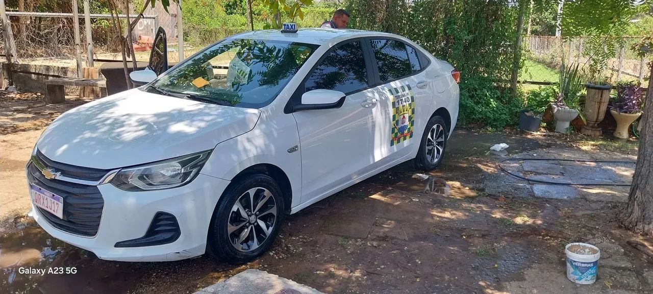 Chevrolet Onix ONIX SEDAN PLUS LT 1.0 12V FLEX 4P MEC. 2021