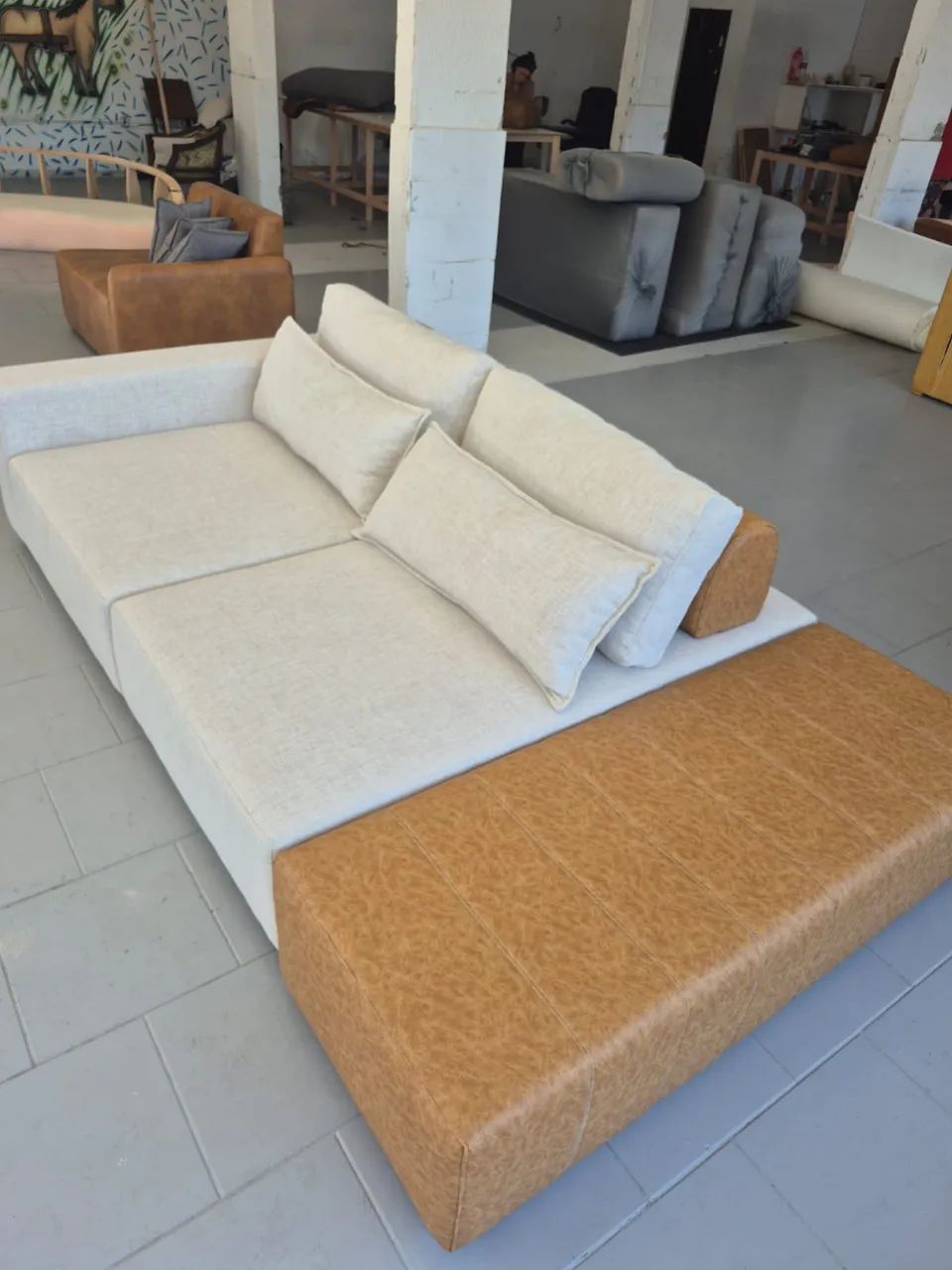 New Island Sofa418478673469132801
