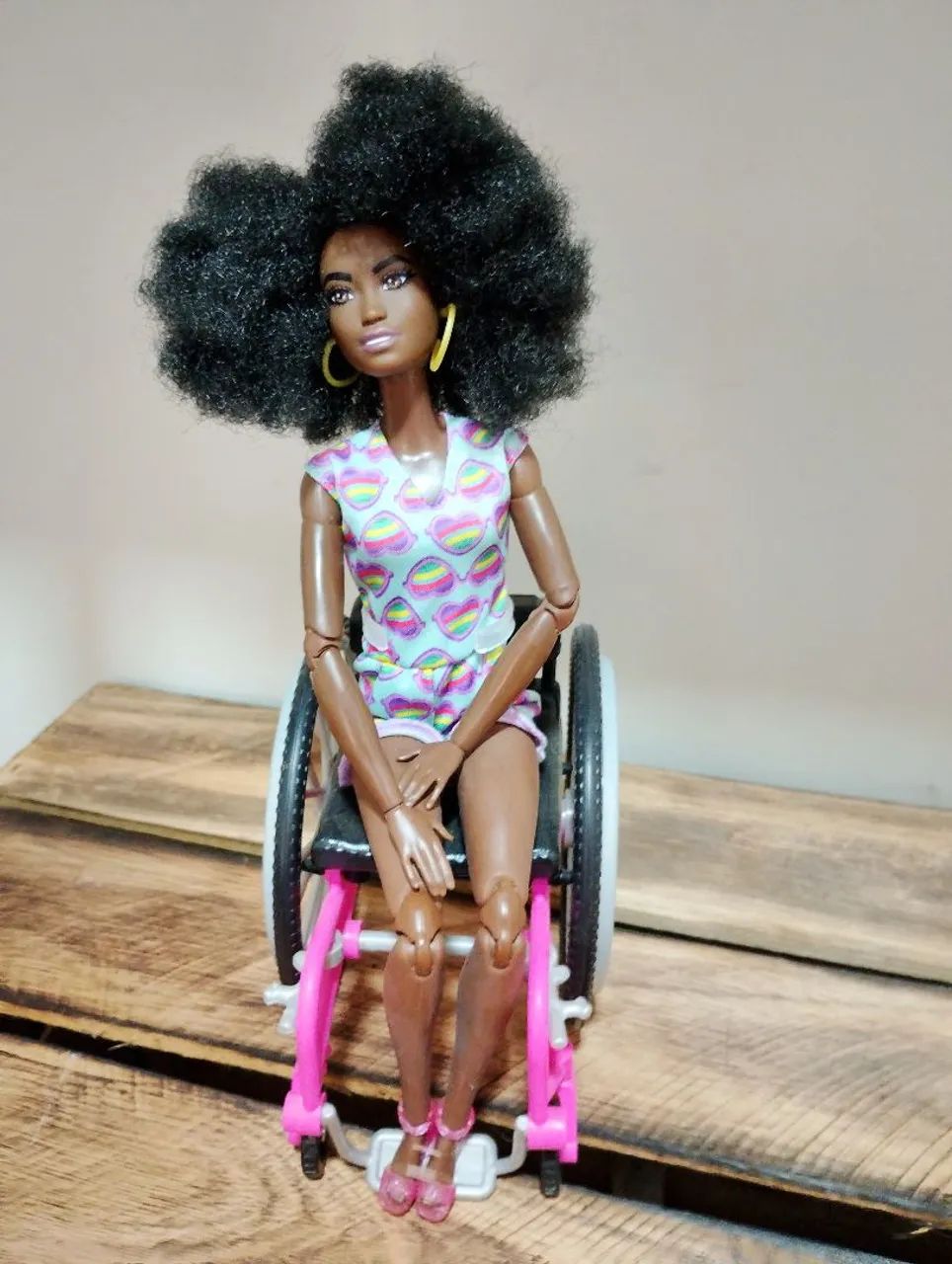 Barbie Negra Cadeira de Roda