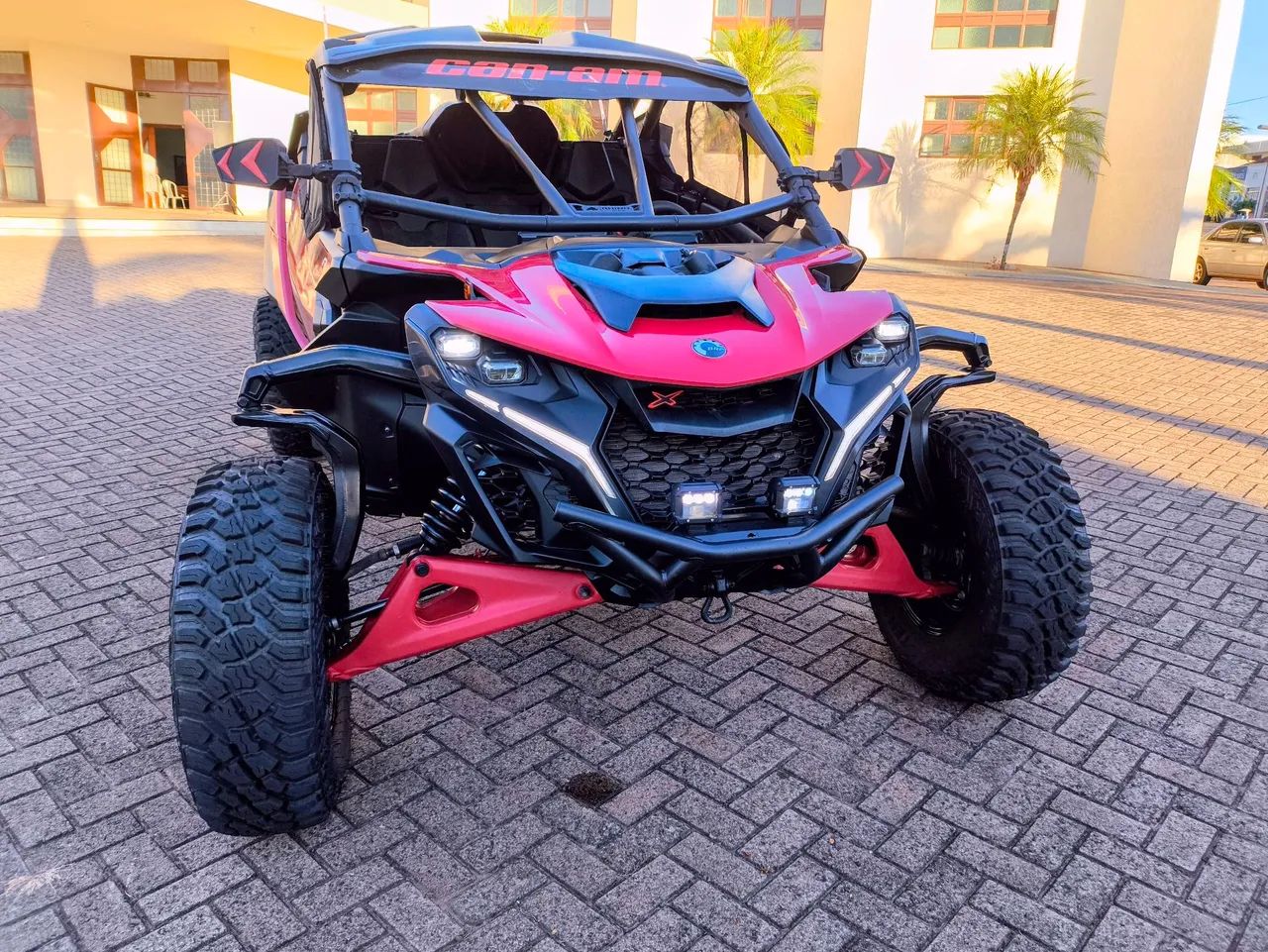 Maverick R 2025  - Foto 2