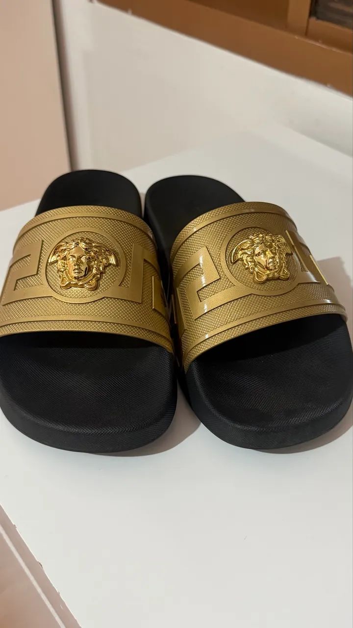 Chinelo Versace - Foto 3