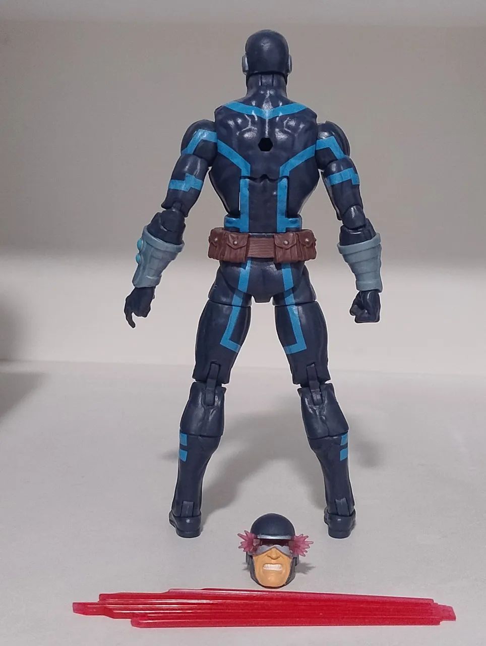 Marvel Legends Ciclope (Powers of X) - Foto 3