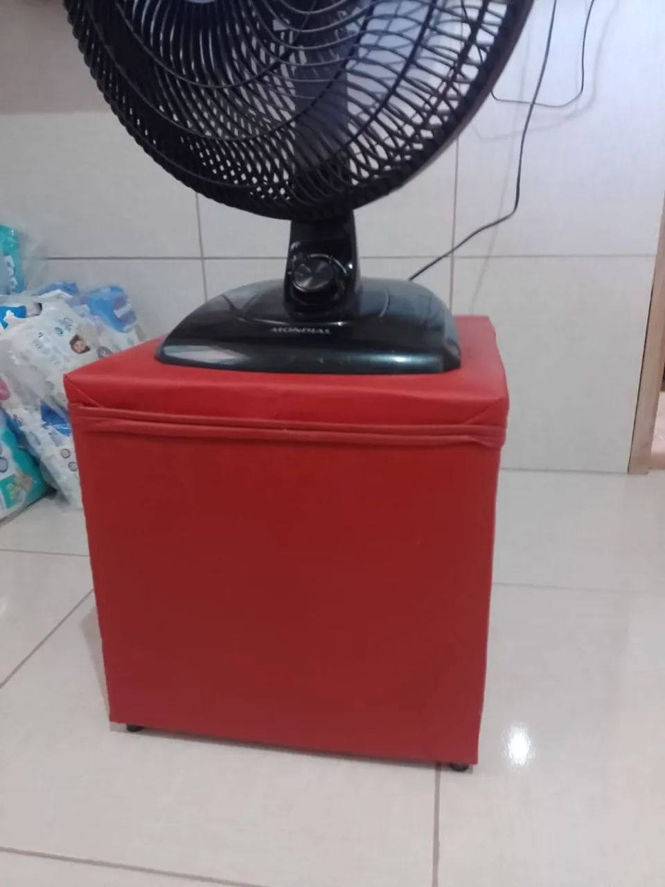 Puffs vermelhos - Foto 2