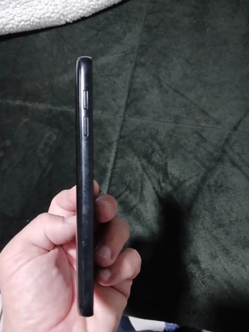 Celular semi novo