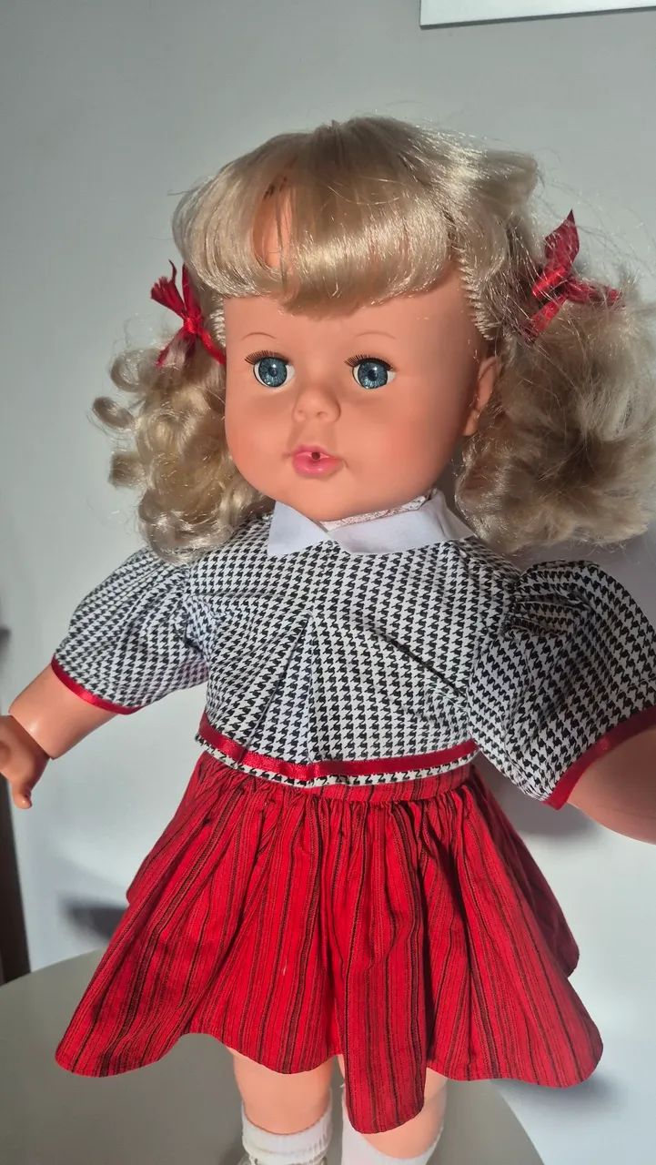 Boneca Beijoca toda original 
