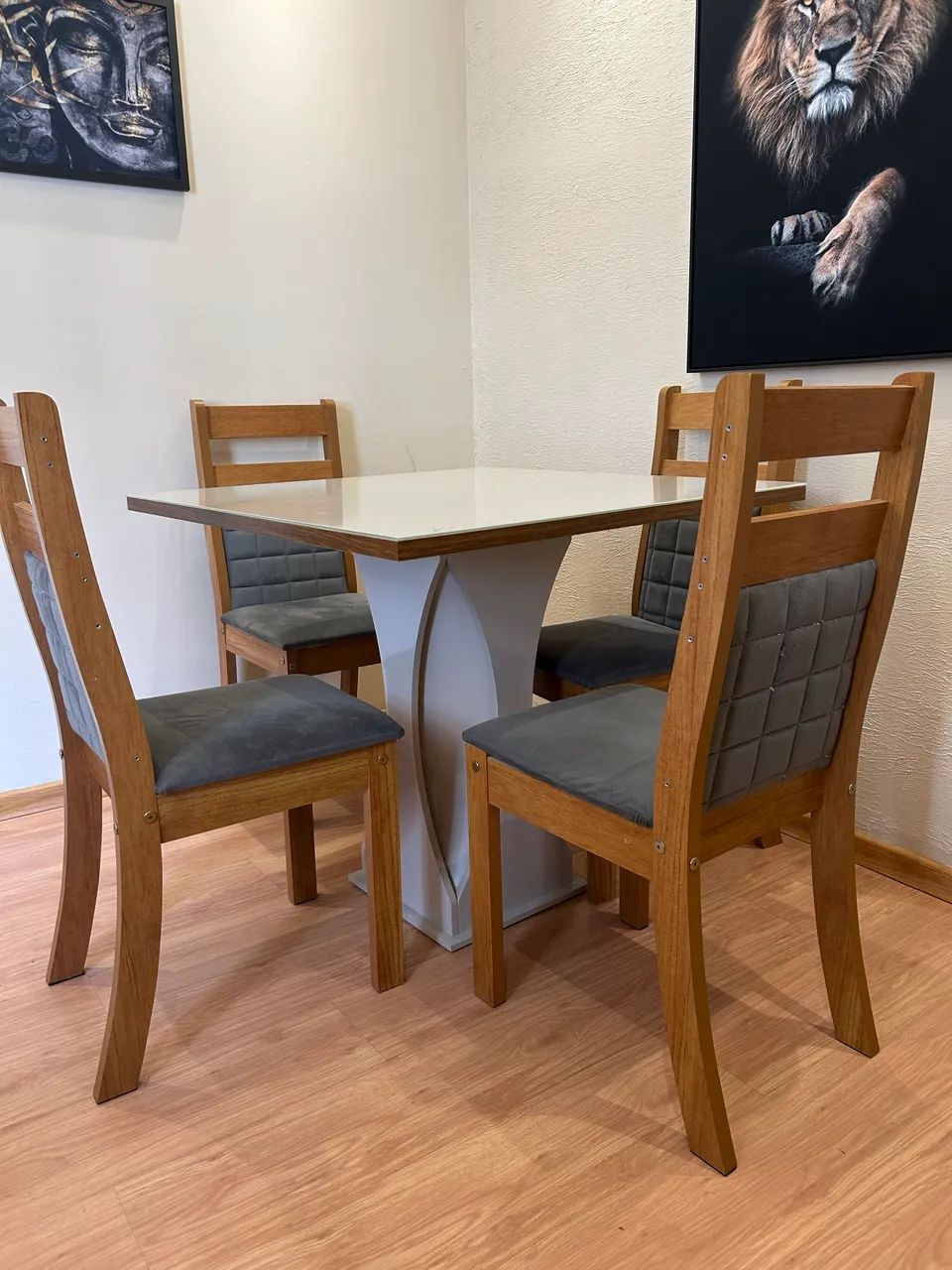 Sofá retrátil + mesa com 4 cadeiras - Foto 3
