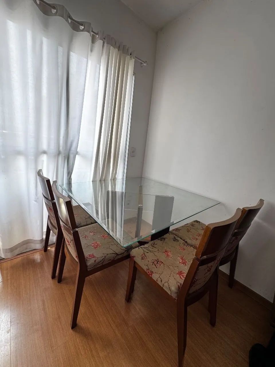MESA DE VIDRO