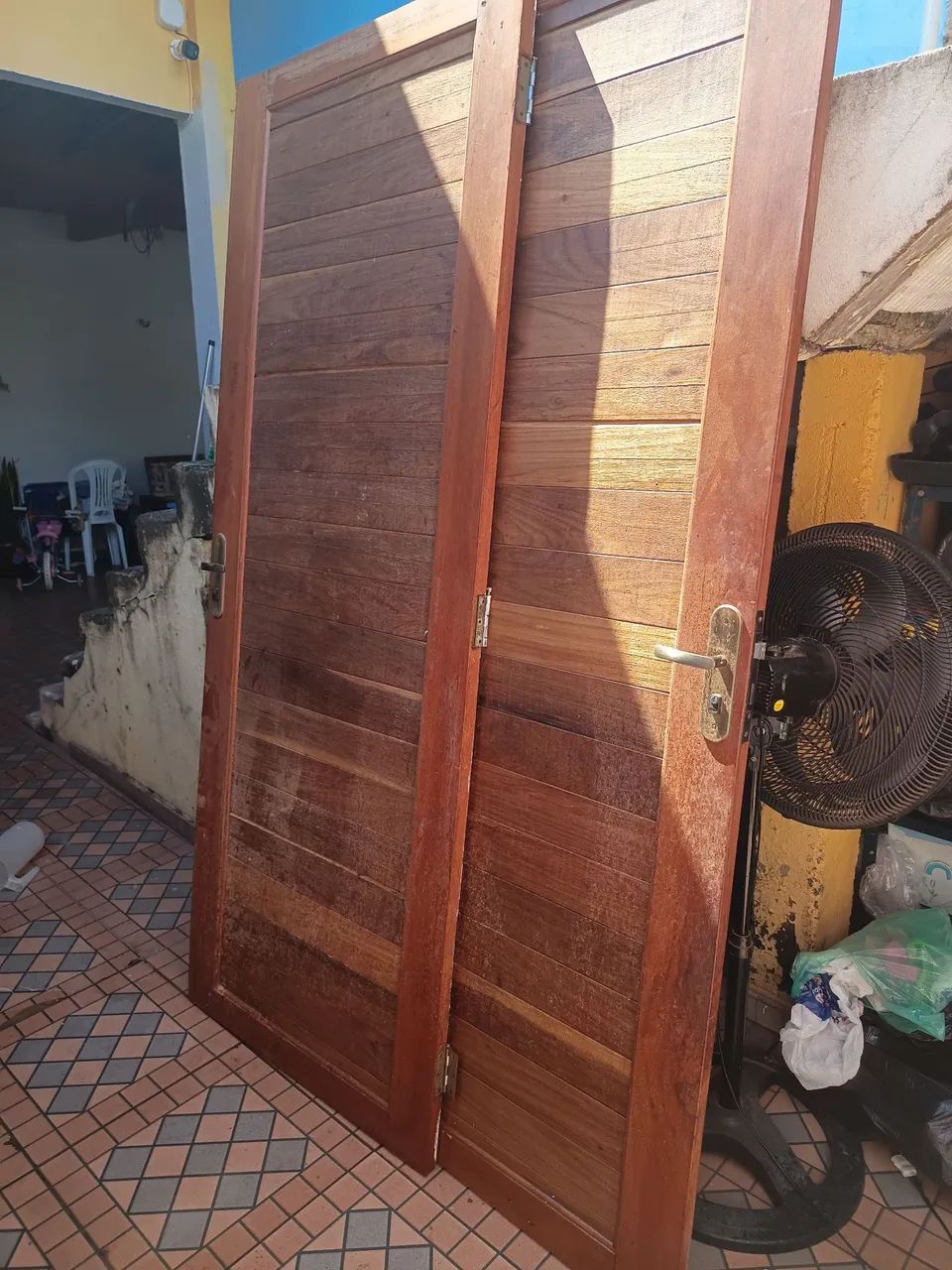 Vendo 3 portas de Madeira 1