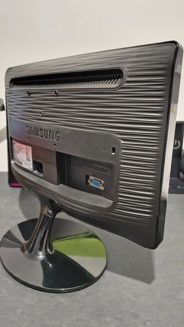 Monitor Samsung 15.6" B1630 - Foto 3