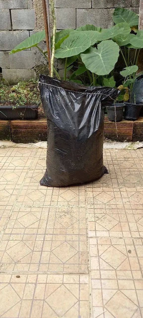 Pacote Terra Adubada 20kg Terra Preta Boa Qualidade  - Foto 2