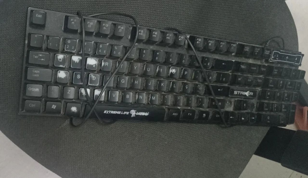 Teclado gamer usado - Foto 3