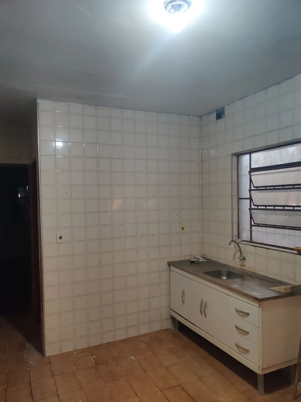 Imóvel com 2 casas + salão de trabalho  - Foto 4
