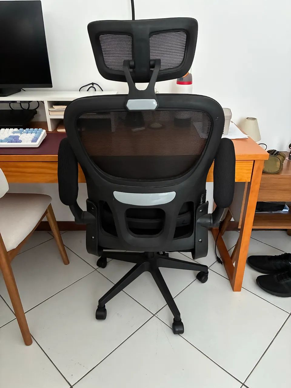 Cadeira ergonômica  - Foto 4