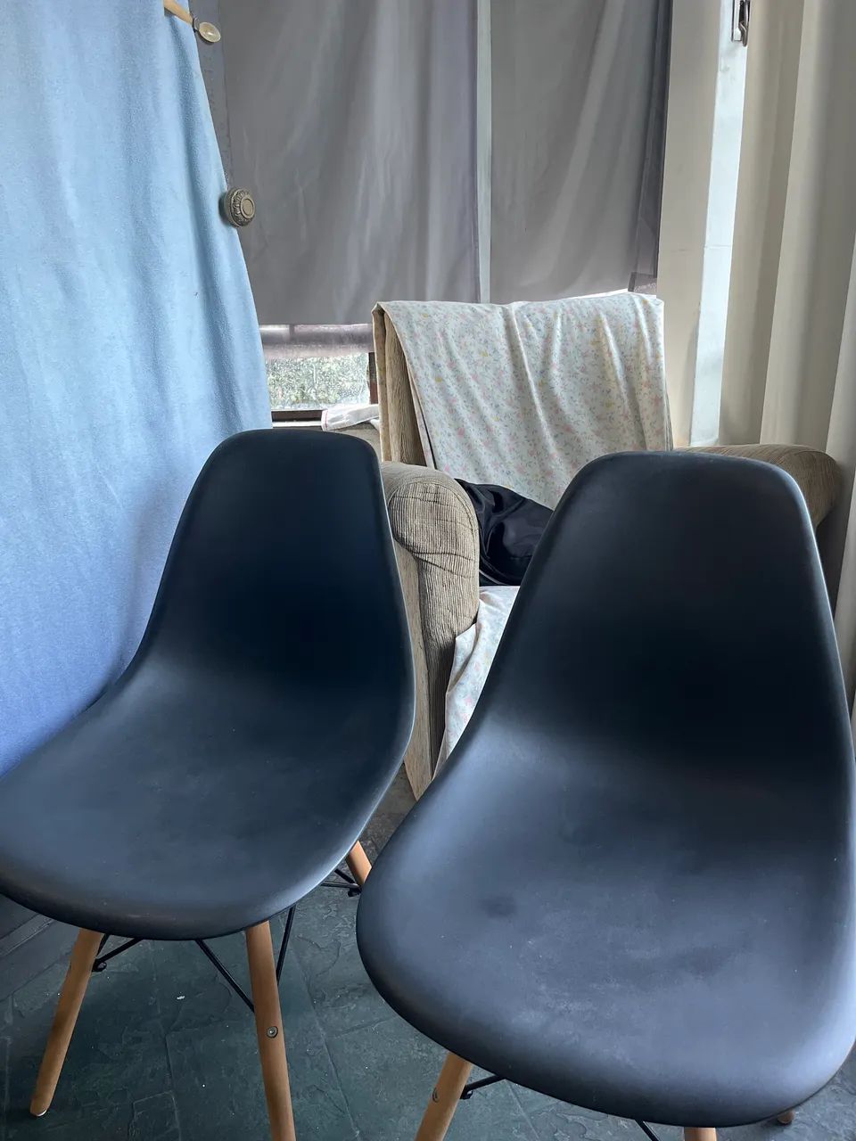 2 cadeiras para mesa de jantar 