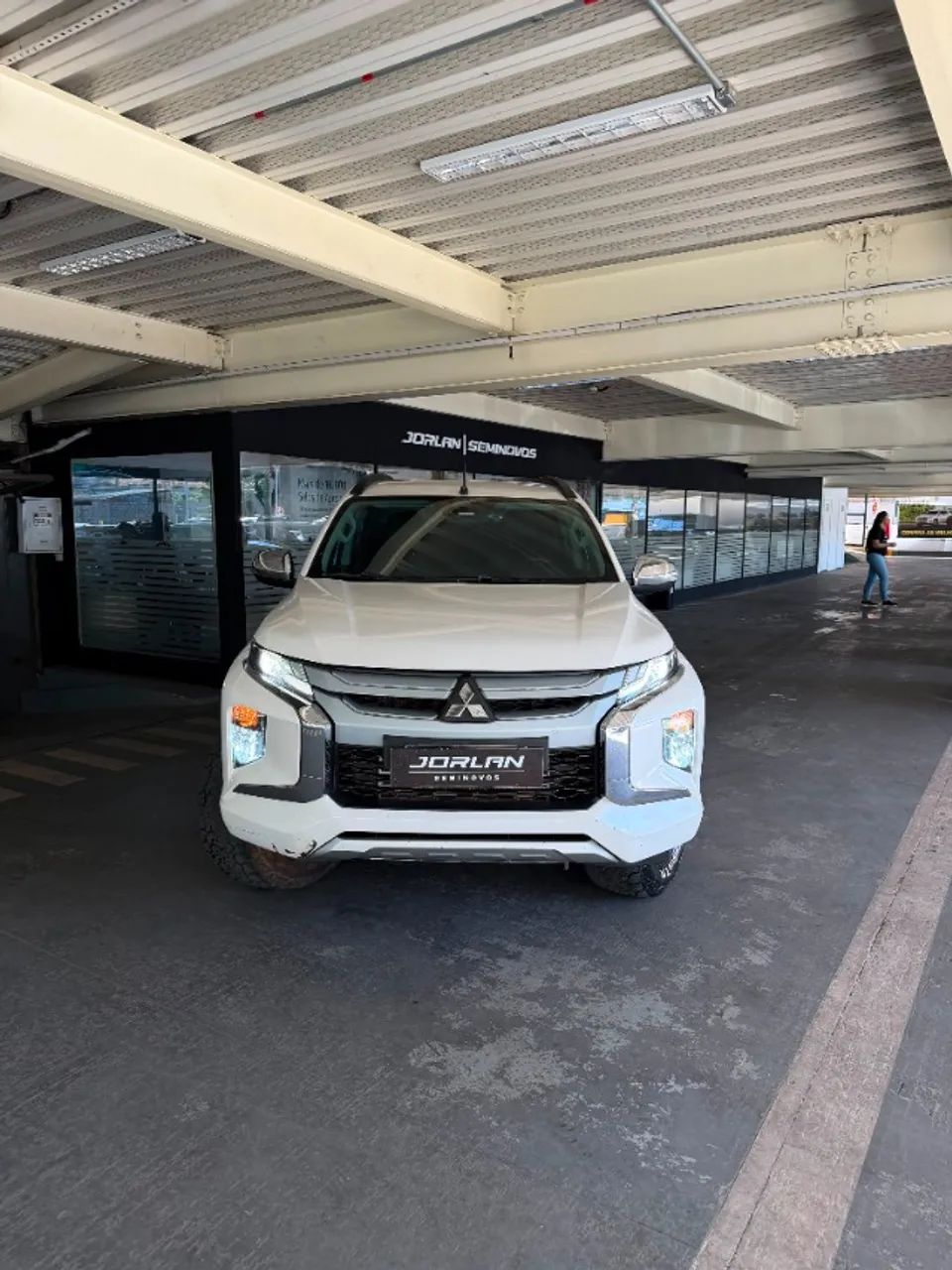 Mitsubishi L200 2023