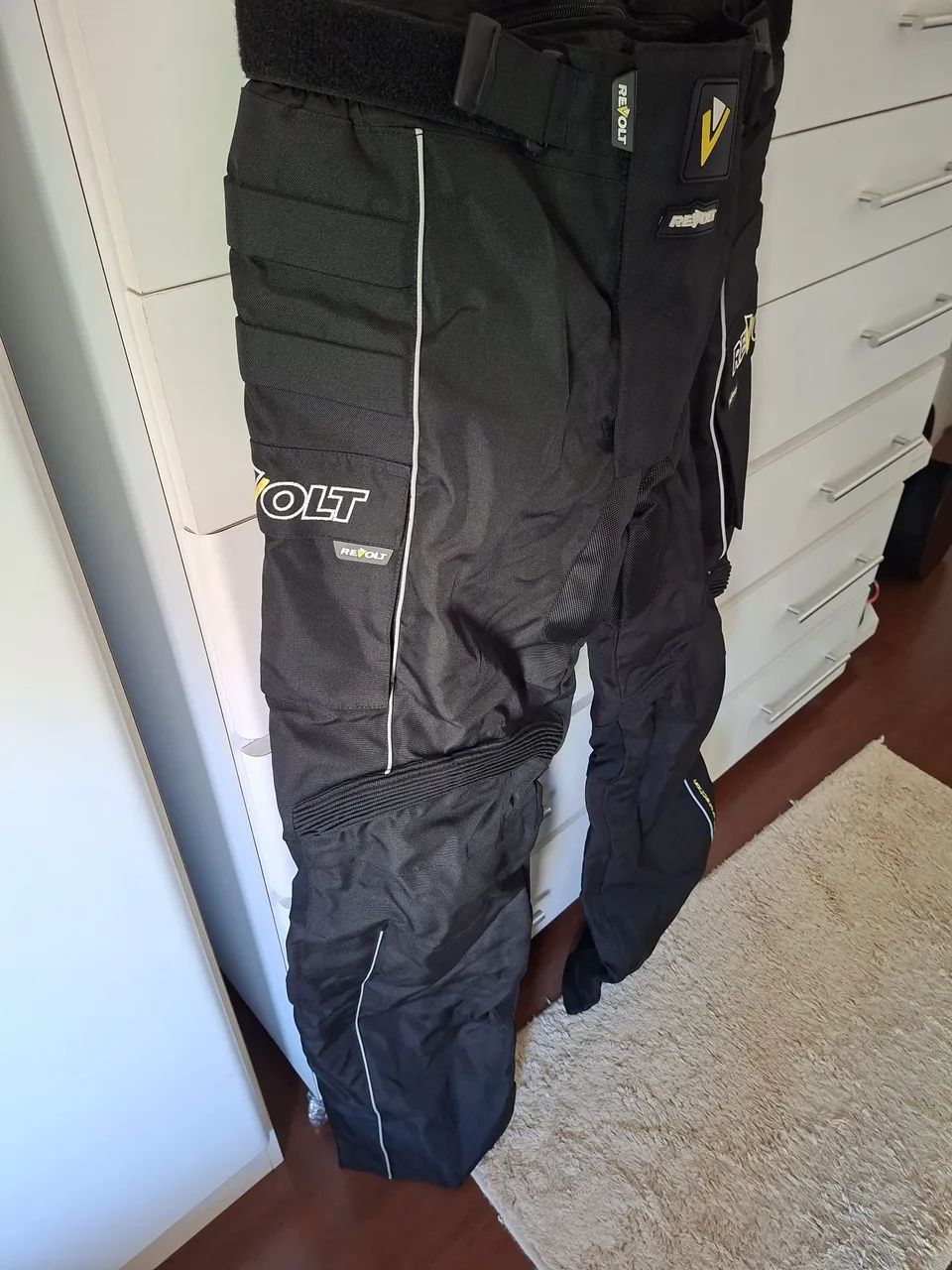 Duas Jaquetas  e uma  Calça para motociclistas  - Foto 3