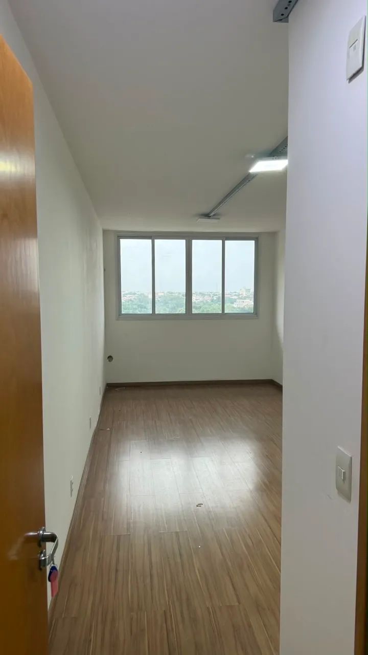 Sala Comercial 27m, em frente ao Hospital Jaime. Ed. Ventura 