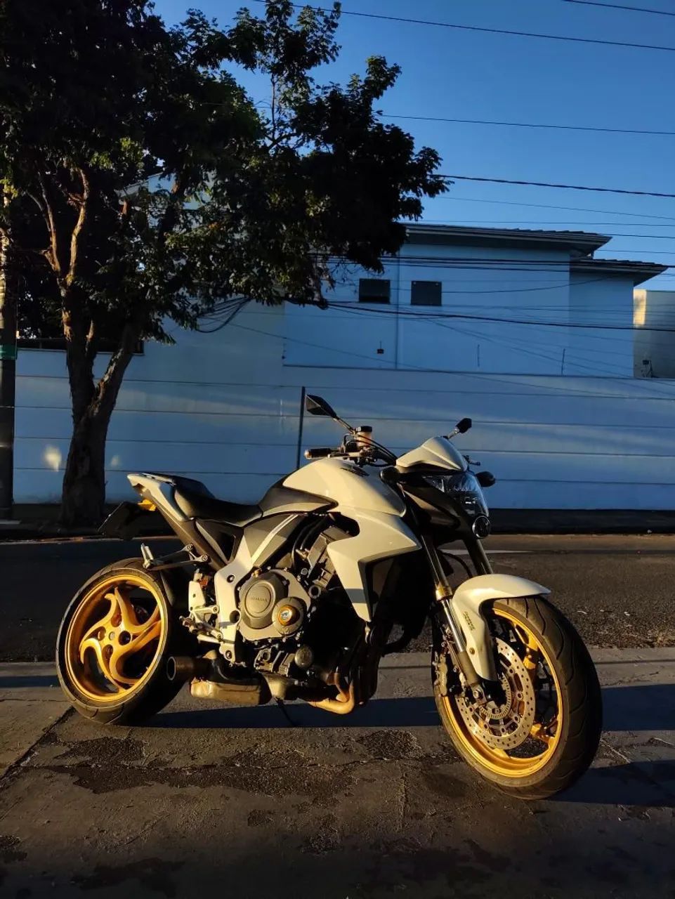 CB 1000 R - Foto 2